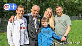Trainer in Kiel: Walter Teupe hilft Geflüchteten beim Fußballtraining
