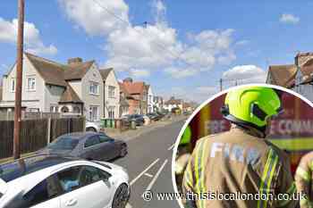 Maiden Lane Crayford house fire: Police investigation launched