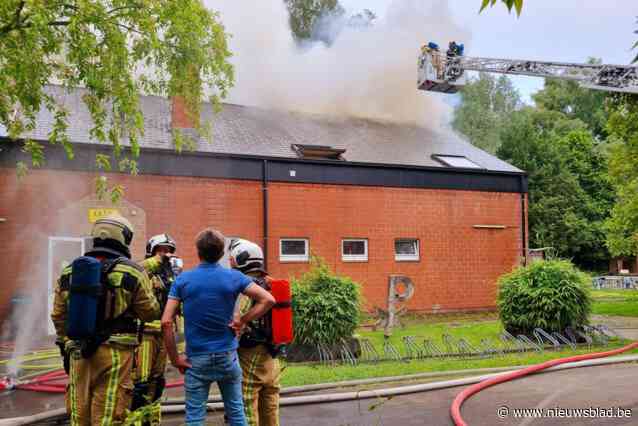 Hevige brand richt grote schade in Chirolokalen: “Ook heel wat materiaal voor het jaarlijkse kamp is verloren gegaan”