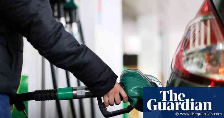 UK supermarkets cut diesel prices by 7p a litre after watchdog concerns