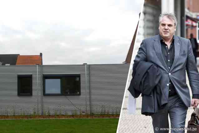 Nederlandse advocaat bouwt met privégeld minihuisjes voor daklozen, een project dat bij ons ook kan werken?: “Er komt meer bij kijken dan enkel een dak boven hoofd”