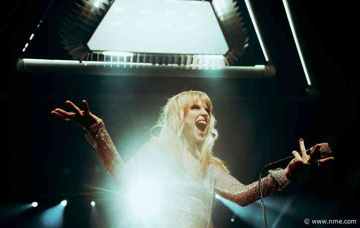 Paramore’s Hayley Williams tells fans they’re “dead to her” if they vote for Ron DeSantis