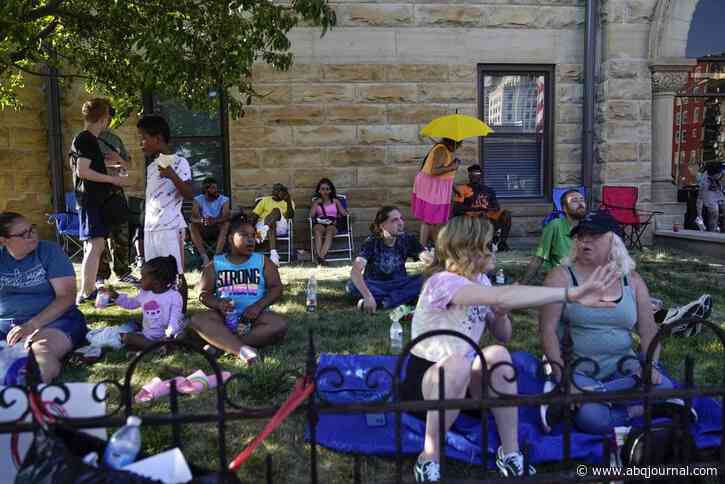 Residents of collapsed Iowa building were allowed to stay as reports noted crumbling wall