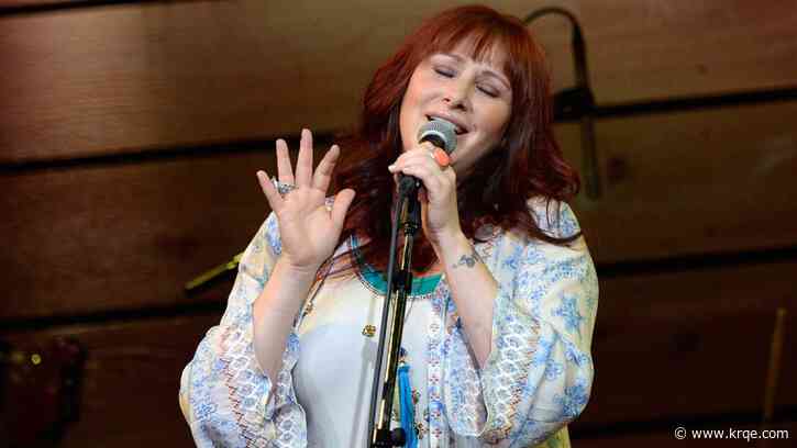 '80s pop sensation Tiffany involved in accident on Tennessee highway: 'Extremely lucky'