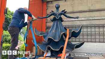 Salvador Dali statues go on display in 'UK first'