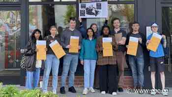 These young Canadians are banging down the government's door asking for climate jobs