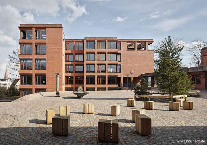 Angebaut und aufgestockt
 - Schule in Cham von Baumgartner Loewe Architekten