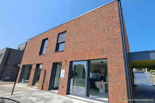 Klaar binnen de 6 weken en voor 40 procent uit gerecycleerd materiaal: zo veel betaal je voor deze ‘circulaire woning’