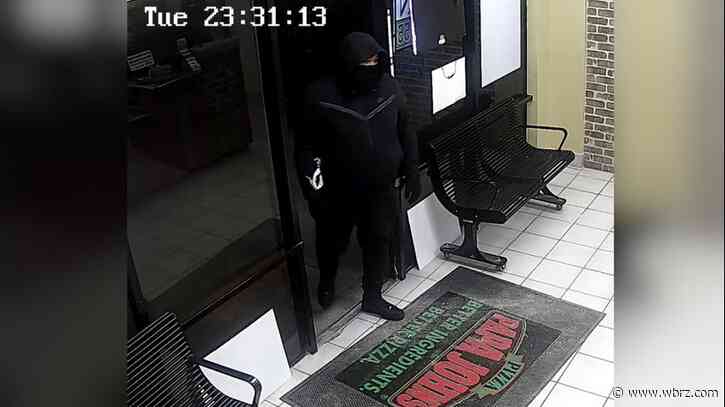 Police searching for suspect in armed robbery of Hammond Papa John's