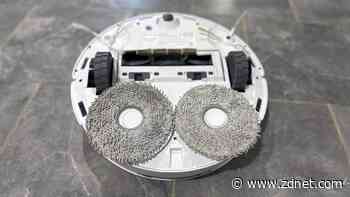 This robot vacuum mop combo has a brilliant self-cleaning feature I didn't know I needed