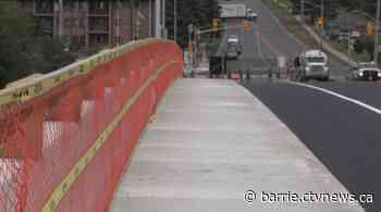 Anne Street replacement bridge in Barrie opens after prolonged delays