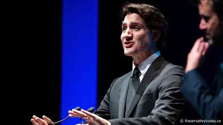 Trudeau continues to stand by David Johnston despite calls that he step down