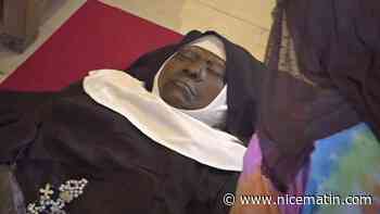 La dépouille de cette religieuse, décédée en 2019, attire les foules aux États-Unis