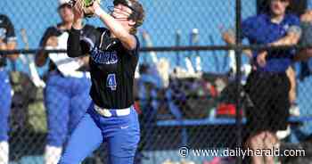 Softball: Michela Barbanente, Lake Park upset '22 state champ St. Charles North to win first sectional title since 2008