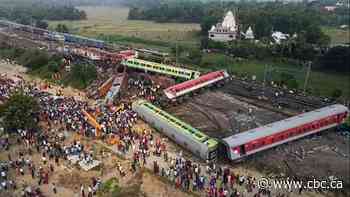 India train crash death toll surpasses 280, injuries at 900