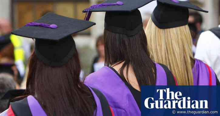 Labour vows to overhaul planned Tory changes to student loan system