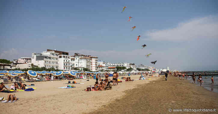 Si tuffa dal pontile in un punto in cui l’acqua è troppo bassa: 17enne rischia l’uso delle gambe