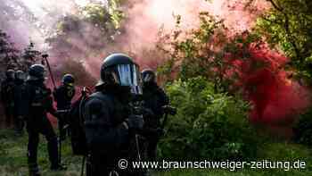 Zusammenstöße zwischen Polizei und Demonstranten in Leipzig