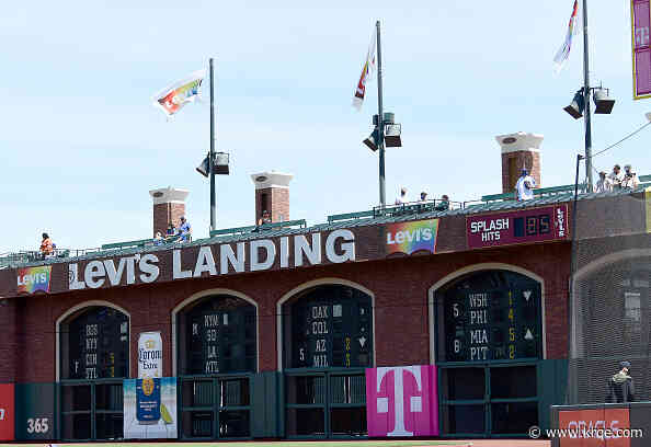 Giants player makes history with 100th 'Splash Hit' home run