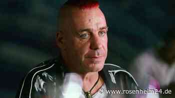 Jetzt reagiert Rammstein auf die Vorwürfe gegen Lindemann: „Wir, die Band, haben auch ein Recht“