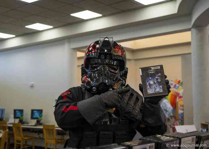 Bookworms come out in force, kick off Summer Reading Program