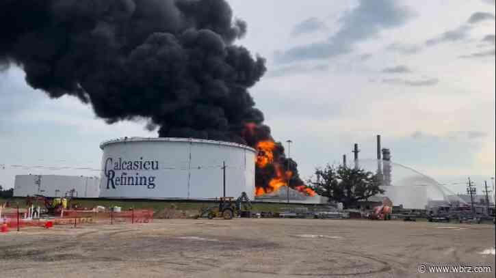 Calcasieu Parish refinery tank catches on fire after lightning strike