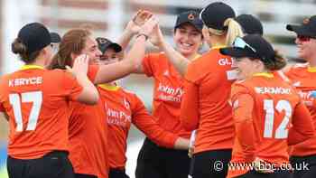 Charlotte Edwards Cup: Blaze move clear at the top of table after fifth win in a row against Northern Diamonds