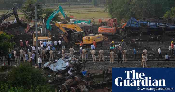 India train disaster: signal fault blamed as rescue effort ends with death toll passing 300