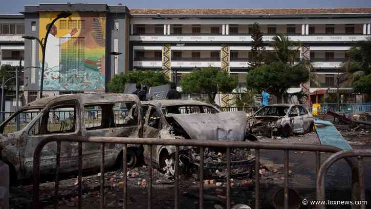 9 dead in Senegal riots over opposition leader's conviction, sentencing