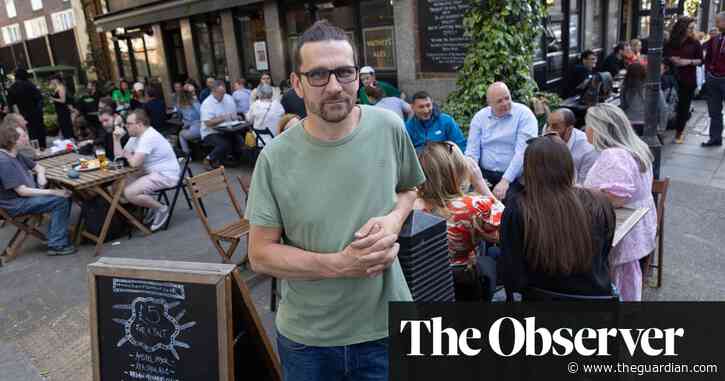 ‘The billionaires have won’: English pubs forced to close after owners demand full rent for lockdown