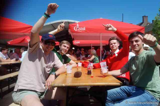 Alkens Cristalfeest groeit spontaan uit tot dansend volksgebeuren: “Iedereen amuseert zich rot”