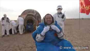 China's Shenzhou 15 capsule lands safely with 3 Tiangong space station astronauts (video)
