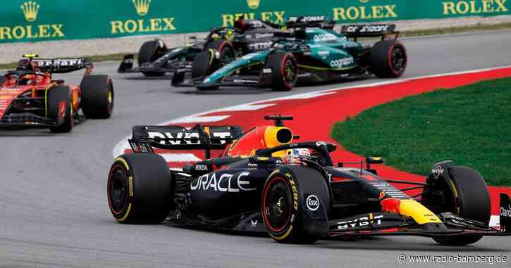 Verstappen in eigener Liga: Start-Ziel-Sieg in Barcelona