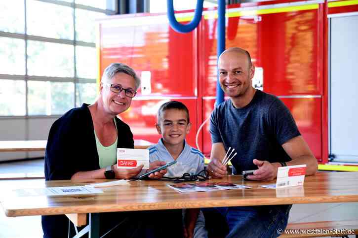 Bei Waffeln und Bratwurst zum Lebensretter werden