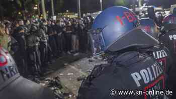 „Tag X“ in Leipzig: Jugendlichen in die Unterhose geleuchtet? Polizeisprecher: „Nicht vorstellbar“