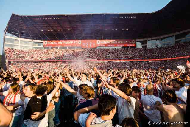 RECONSTRUCTIE. Van hoop naar wanhoop en weer terug, extatische fans op Bosuil zien Antwerp titel pakken: “Alle woorden schieten tekort, dit is onwezenlijk”