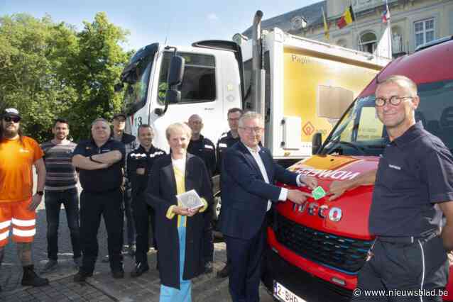 “Zo redden we mensenlevens” : sneller de juiste hulp bij interventies dankzij unieke stickers van brandweerman Kurt
