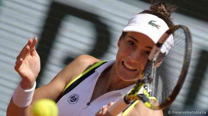 Ons Jabeur defeats Bernarda Pera in straight sets to reach French Open quarterfinals
