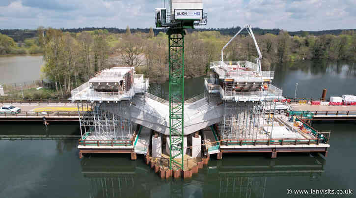 V-shaped piers unveiled for HS2’s Colne Valley railway viaduct