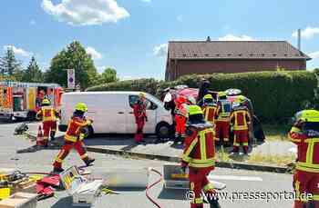 FW-SE: Schwerer Verkehrsunfall in Kaltenkirchen