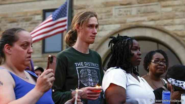 Davenport, Iowa, officials: 3 bodies recovered at apartment collapse site; no others thought missing