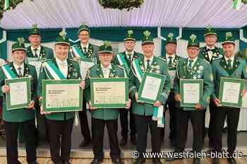 Hohe Ehrungen beim Schützenfrühstück in Delbrück