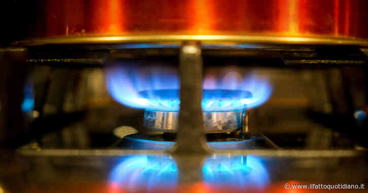 Gas, bolletta stabile a maggio: -0,2%. Arera: “Il calo del prezzo compensato dall’aumento degli oneri generali”
