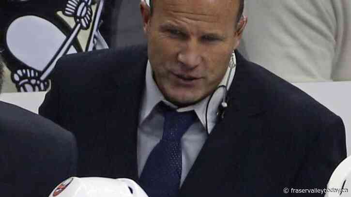 Ducks hire former Leafs, Islanders assistant Greg Cronin as head coach