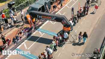 Bristol's third triathlon sees 800 athletes compete