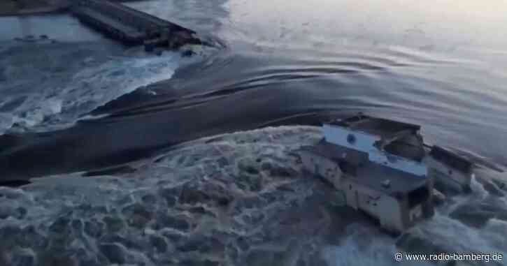 Explosion an ukrainischem Staudamm: Wasserkraftwerk zerstört