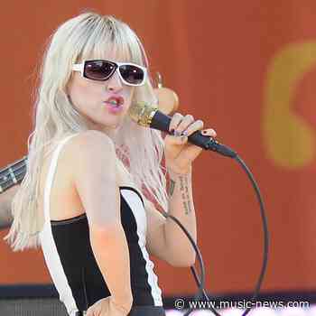 Hayley Williams apologises to fans she removed from Paramore concert