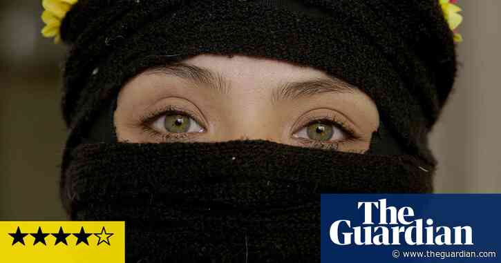 My Imaginary Country review – Patricio Guzmán examines the 2019 uprising in Chile