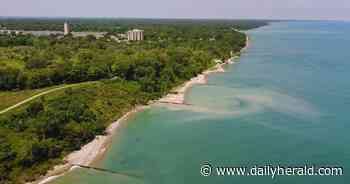 Handing over a mile of lakeshore: Openlands group giving its preserve by Fort Sheridan to county