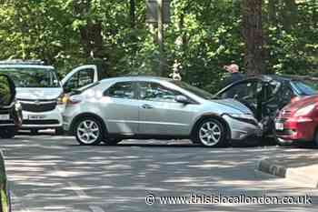 Chislehurst Orpington Road: Trio of cars damaged after crash